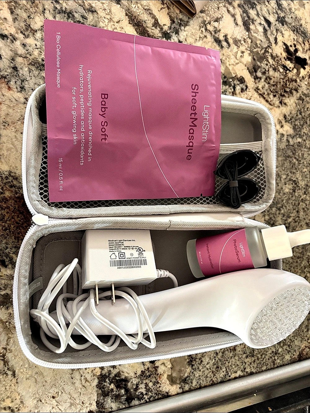 LightStim for Wrinkles LED Skincare Device Kit White & Pink NWT